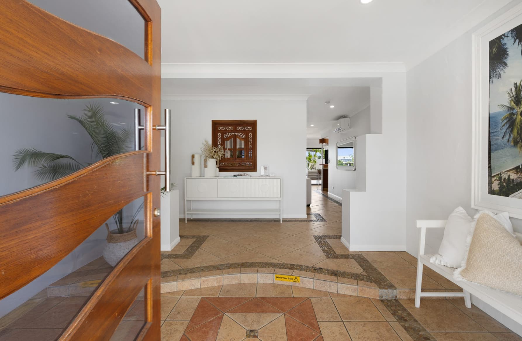 64 Allawah St, Bundall photo