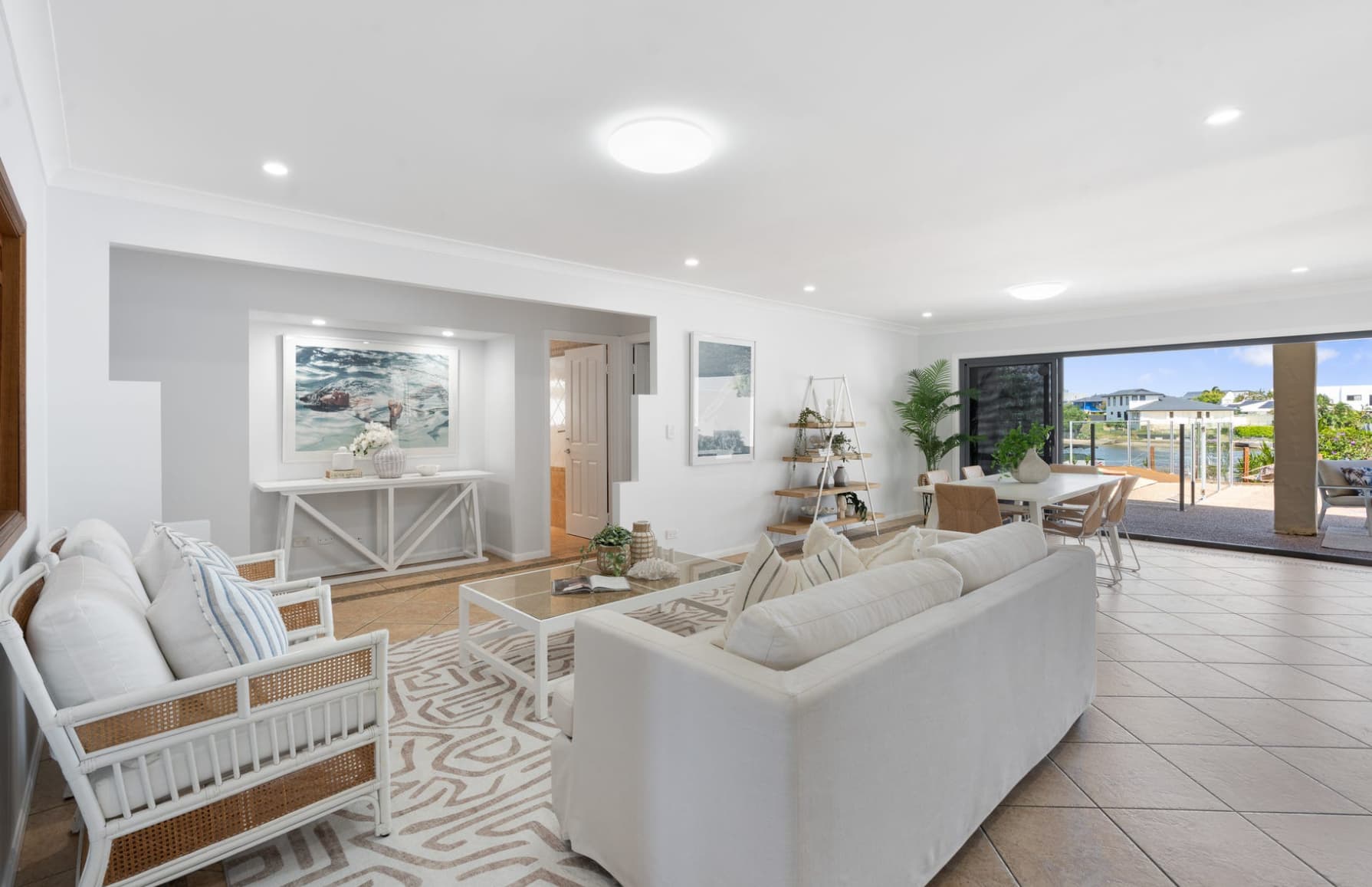64 Allawah St, Bundall photo