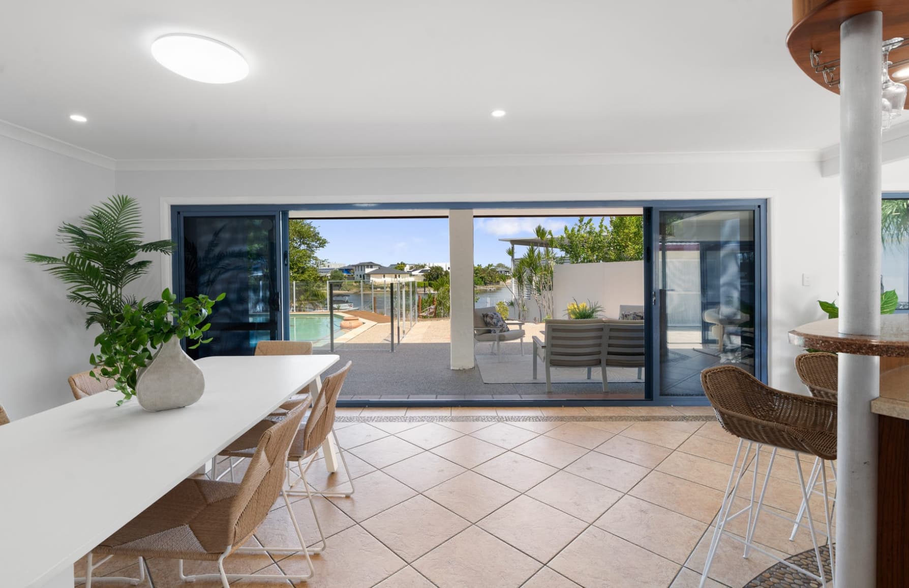 64 Allawah St, Bundall photo