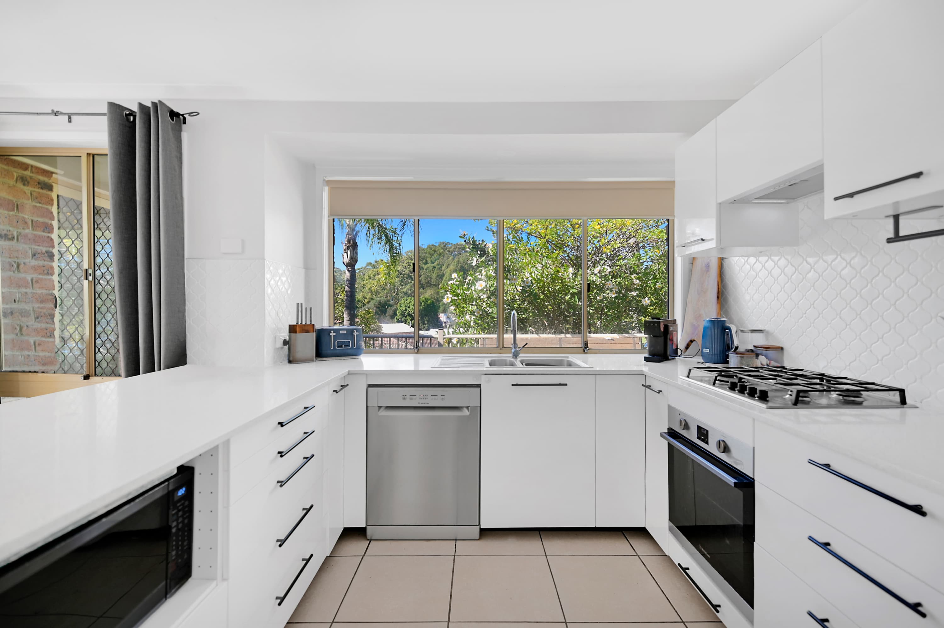 70 Blamey Dr, Currumbin photo
