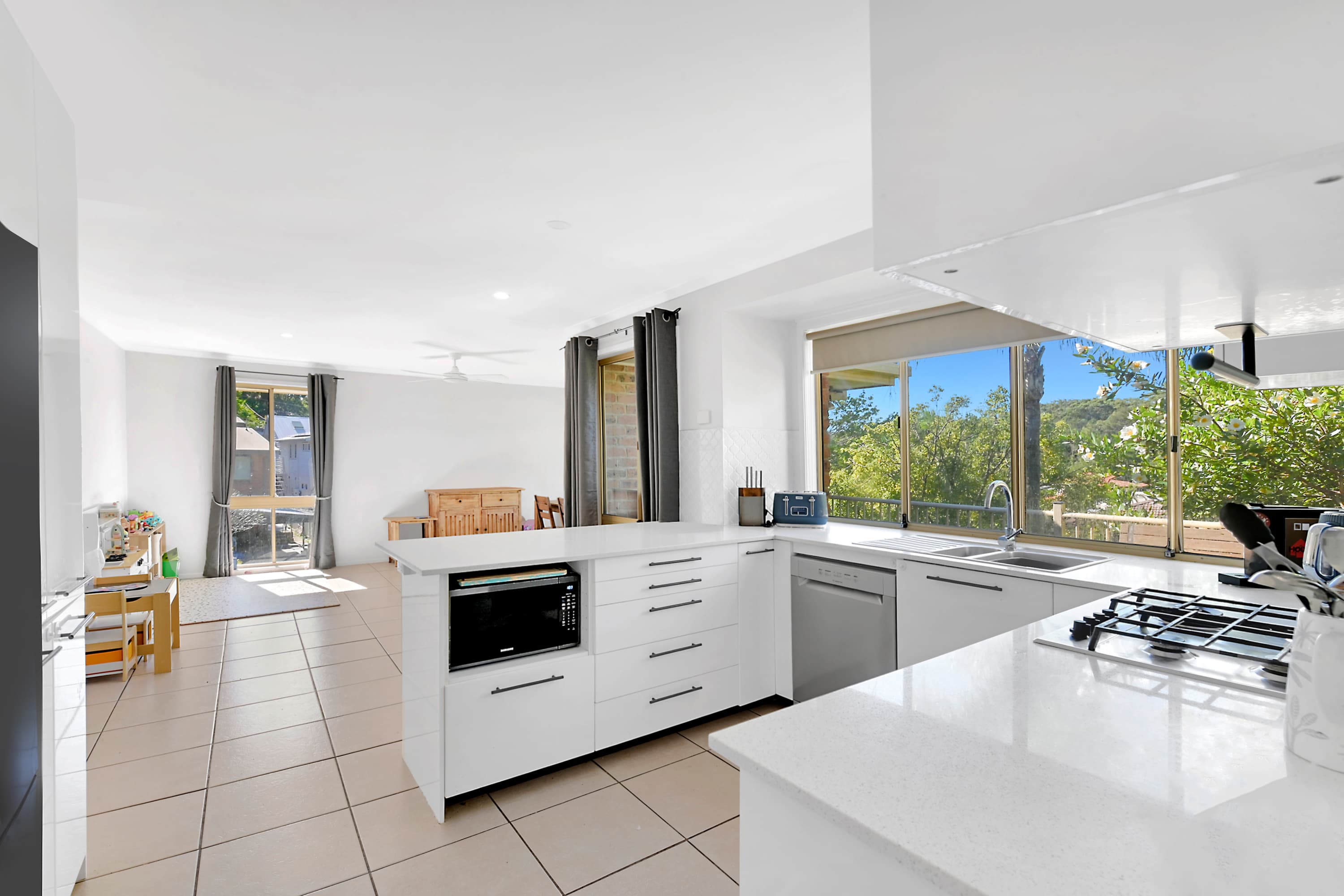 70 Blamey Dr, Currumbin photo