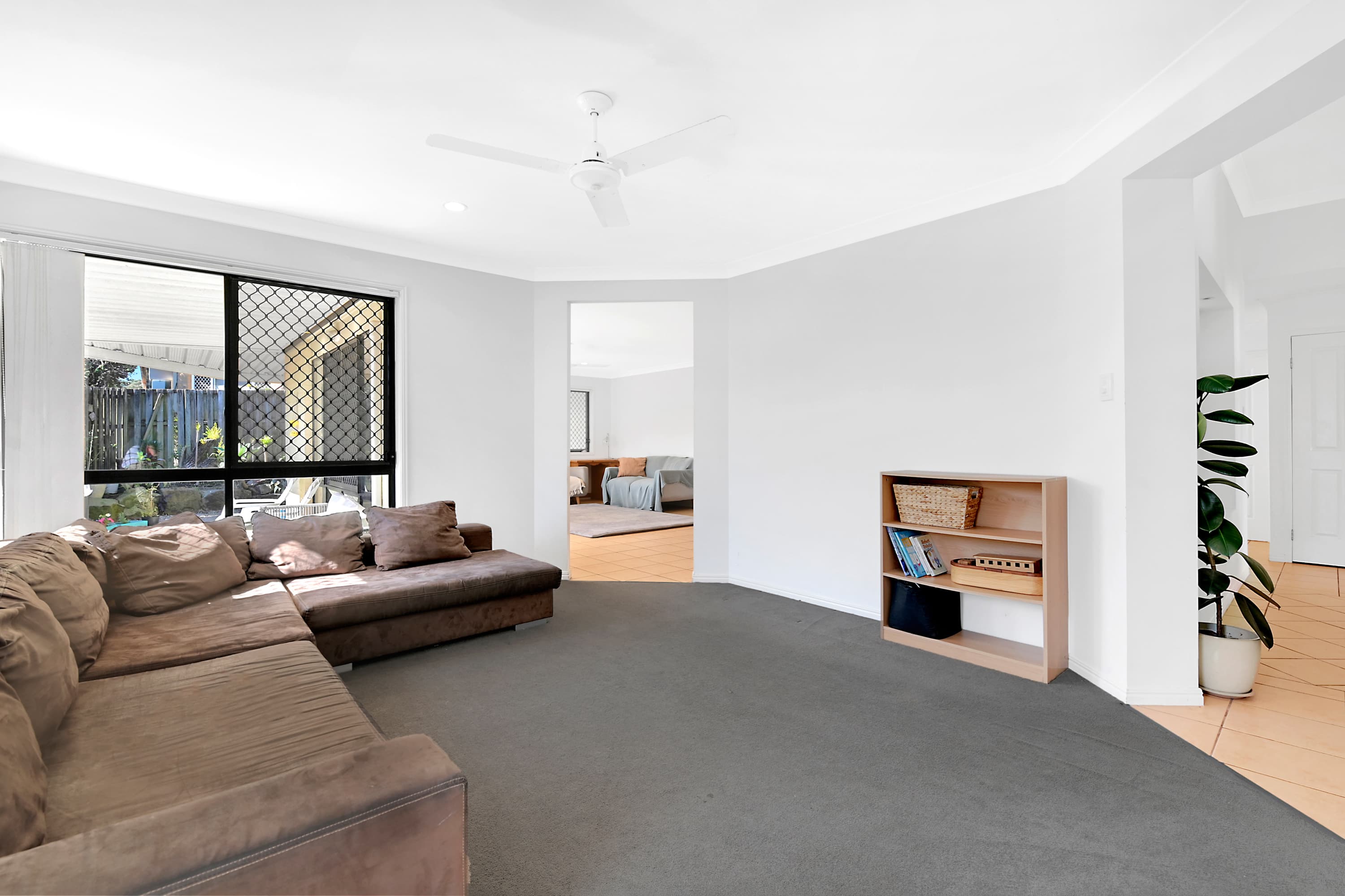 68 Casuarina Dr, Elanora photo