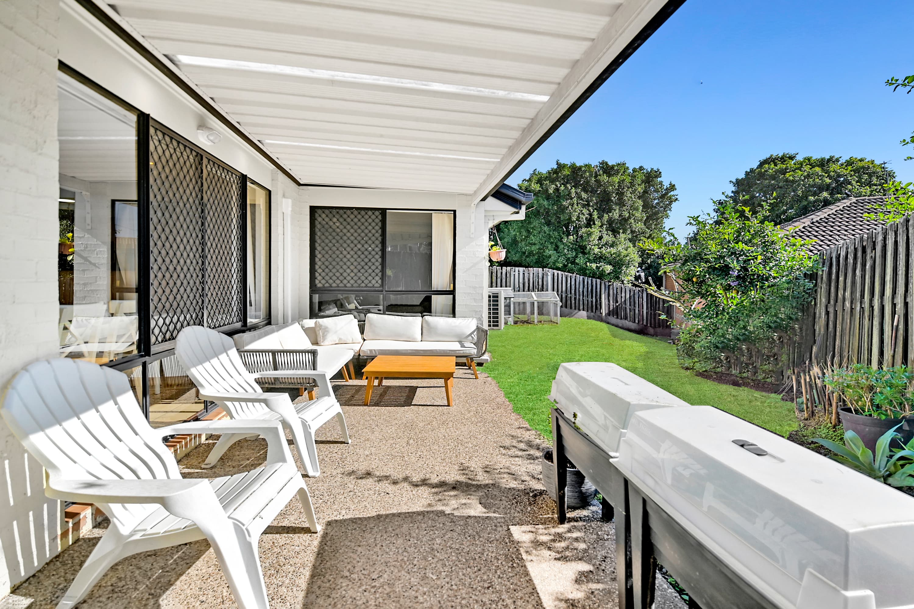 68 Casuarina Dr, Elanora photo