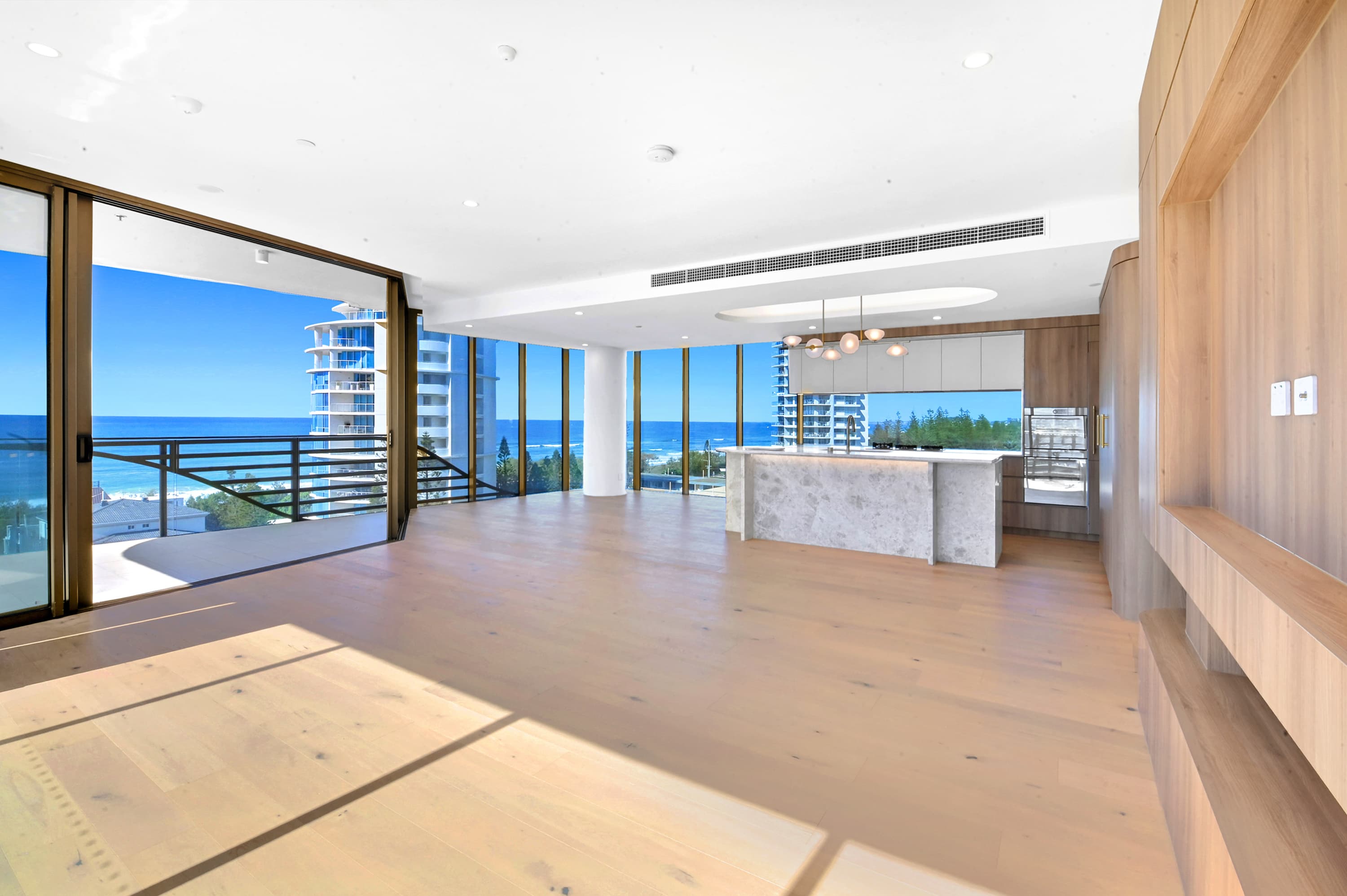123 Old Burleigh Rd, Broadbeach photo
