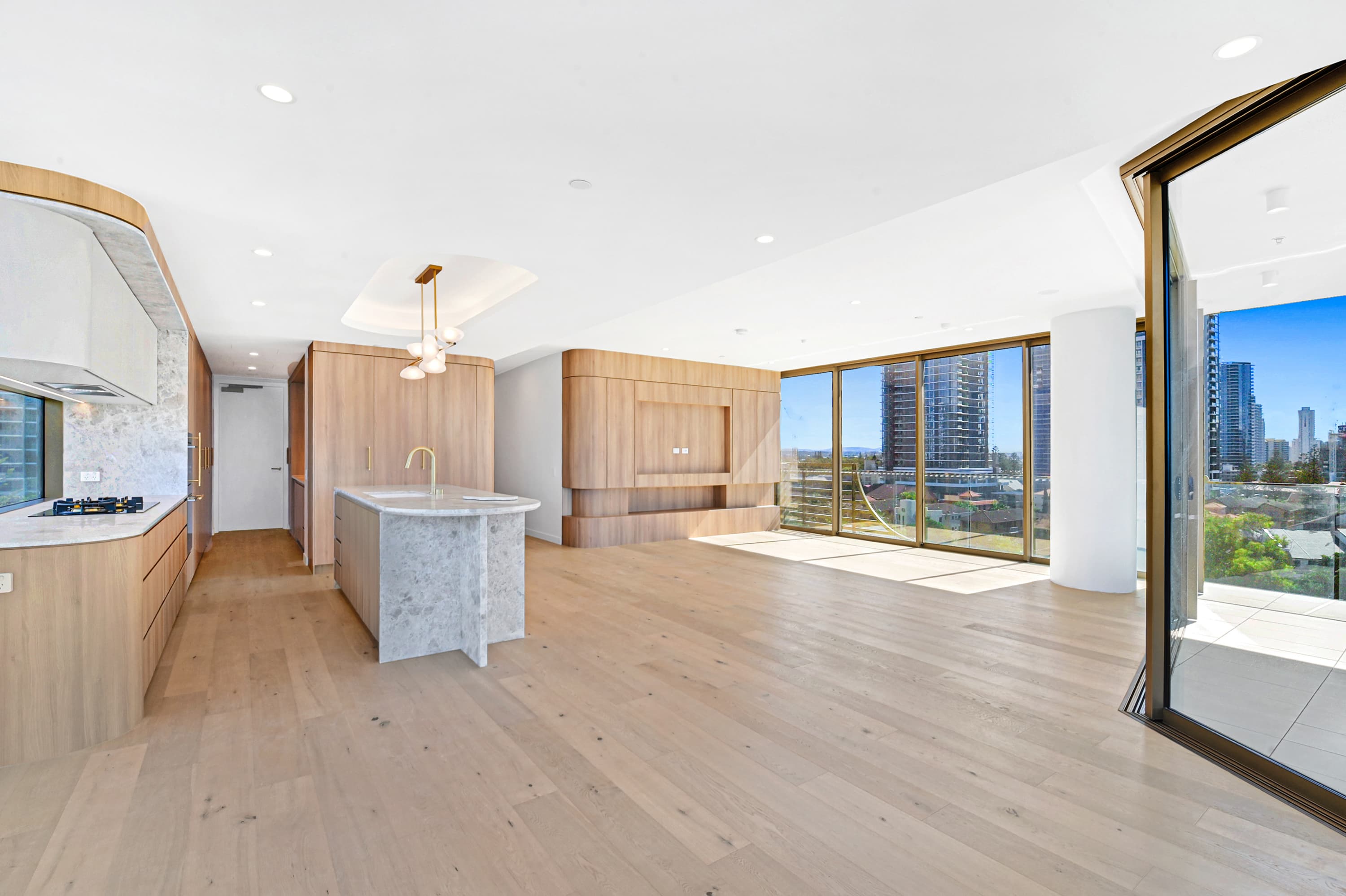 123 Old Burleigh Rd, Broadbeach photo