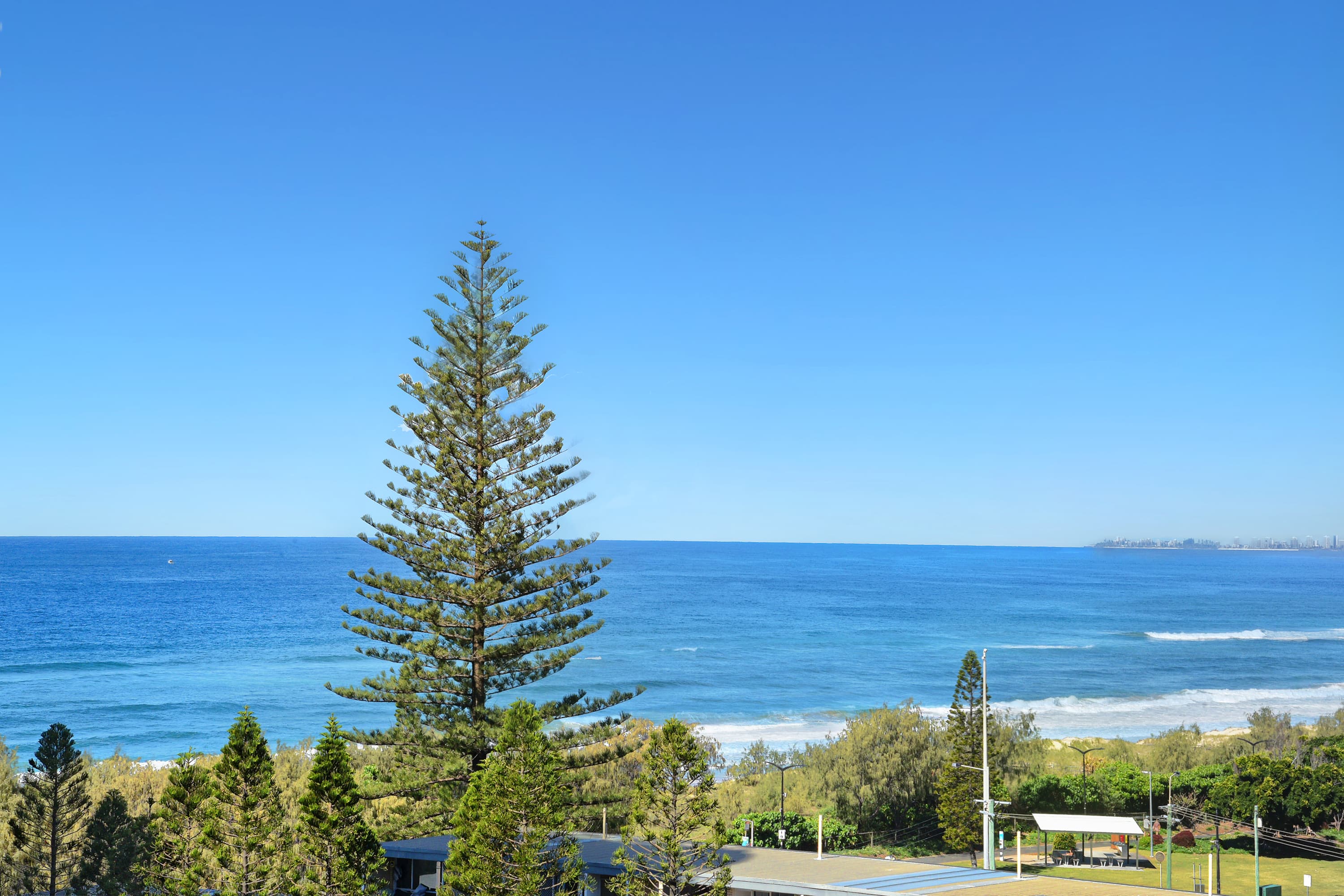 123 Old Burleigh Rd, Broadbeach photo