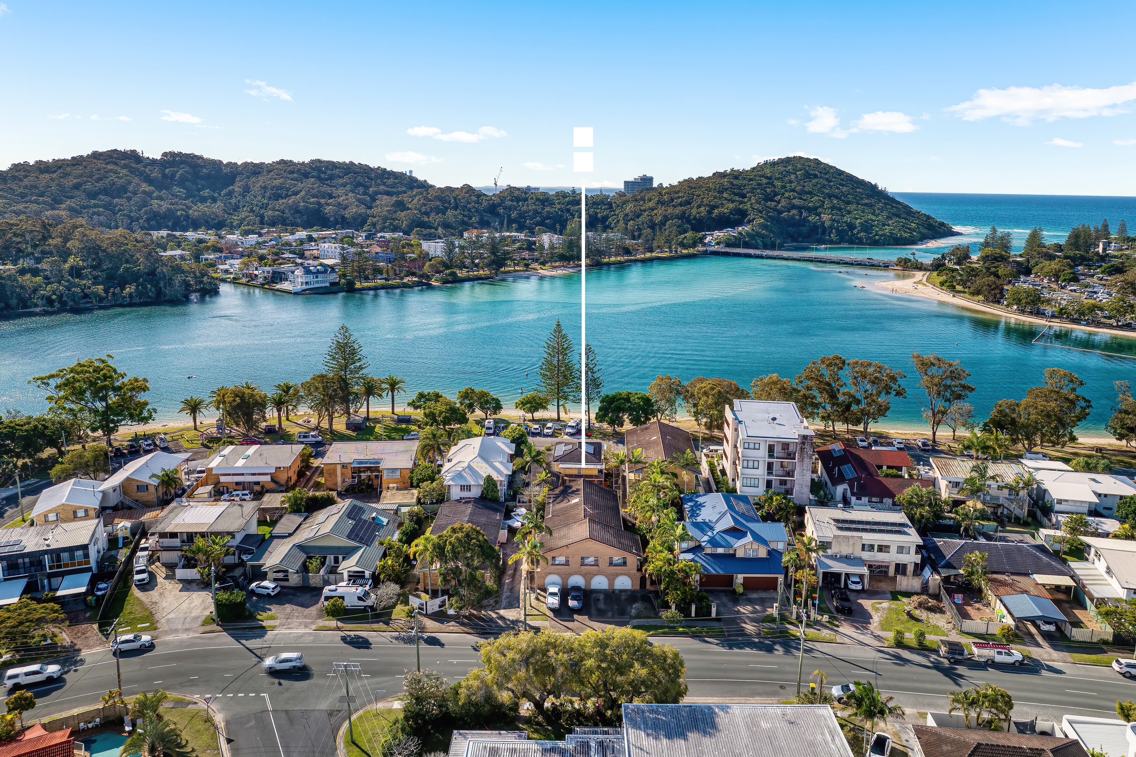 77 Tallebudgera Dr, Palm Beach photo
