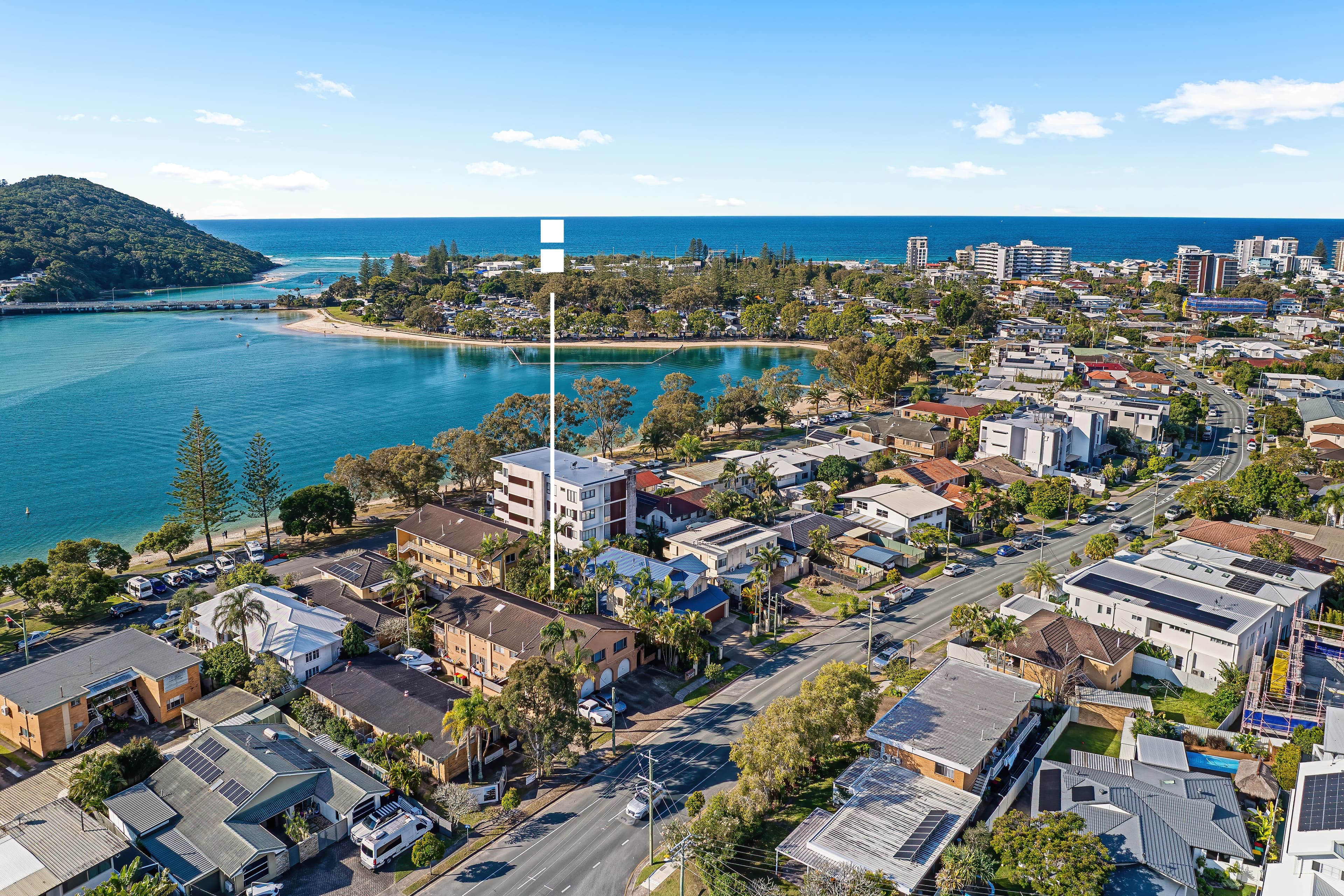 77 Tallebudgera Dr, Palm Beach photo