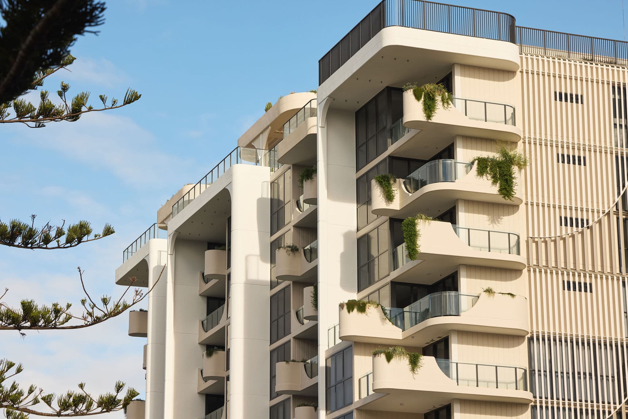 Esprit — Rainbow Bay, Queensland
