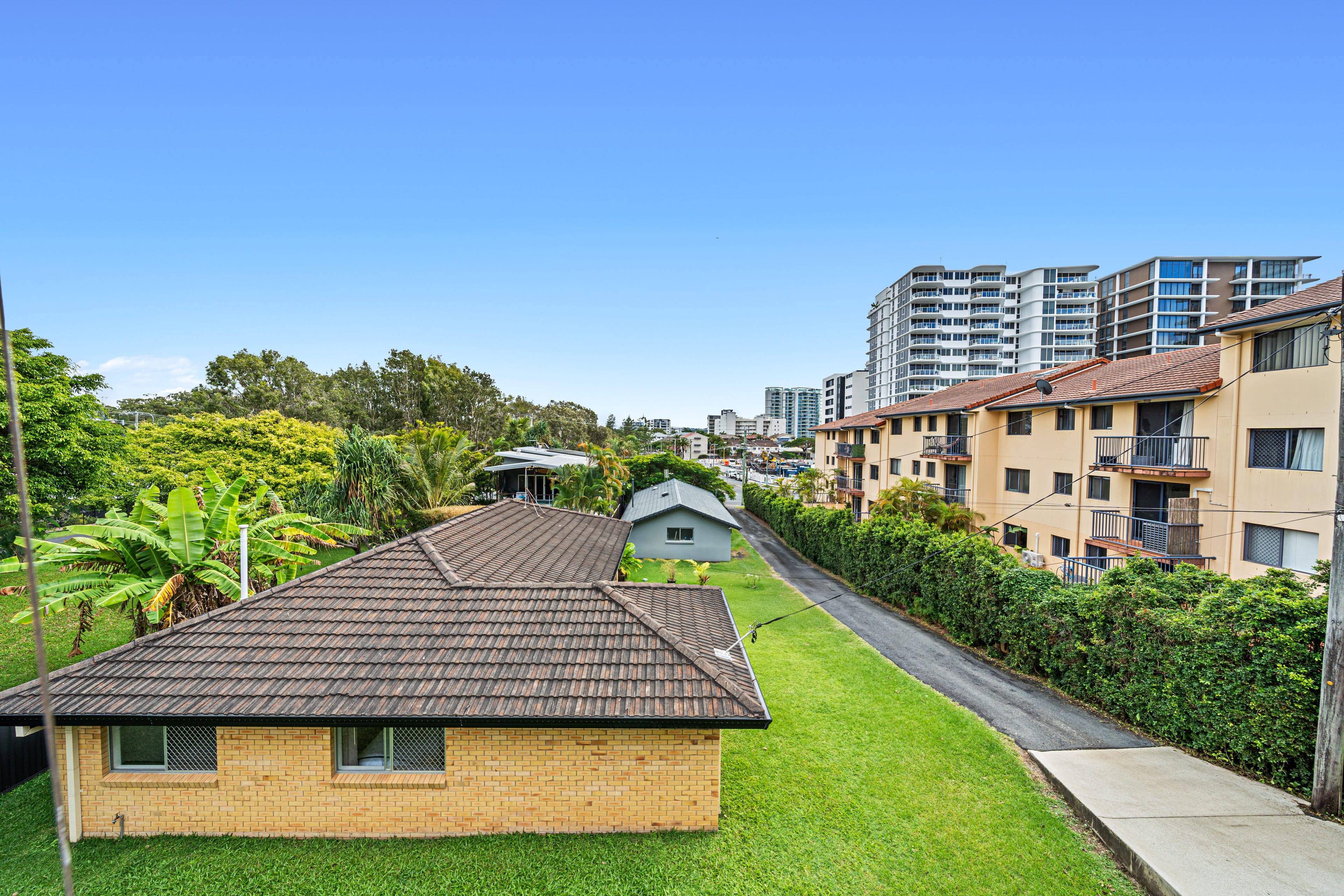 House at 16A Miles St, Coolangatta - photo 10