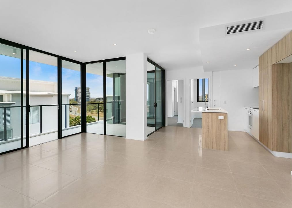 Apartment at 401/85 Golden Four Dr, Bilinga - photo 2