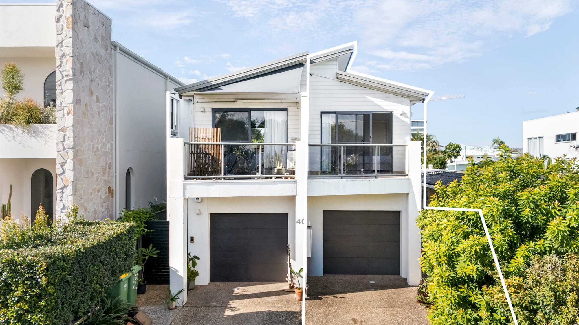 Duplex Semi-detached at 2/40 Twenty Sixth Ave, Palm Beach - photo 2