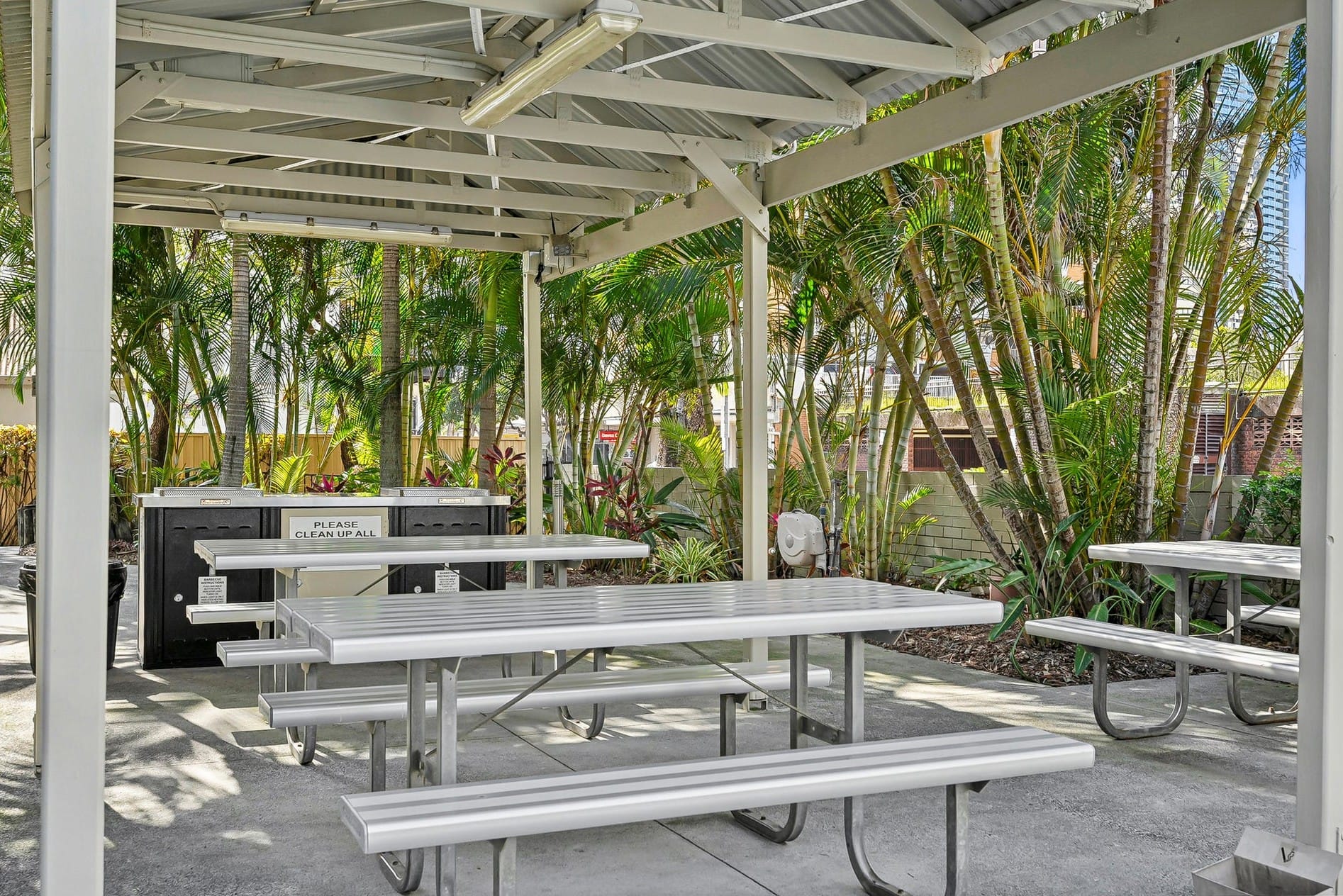 Unit at 14/24 Trickett St, Surfers Paradise - photo 9