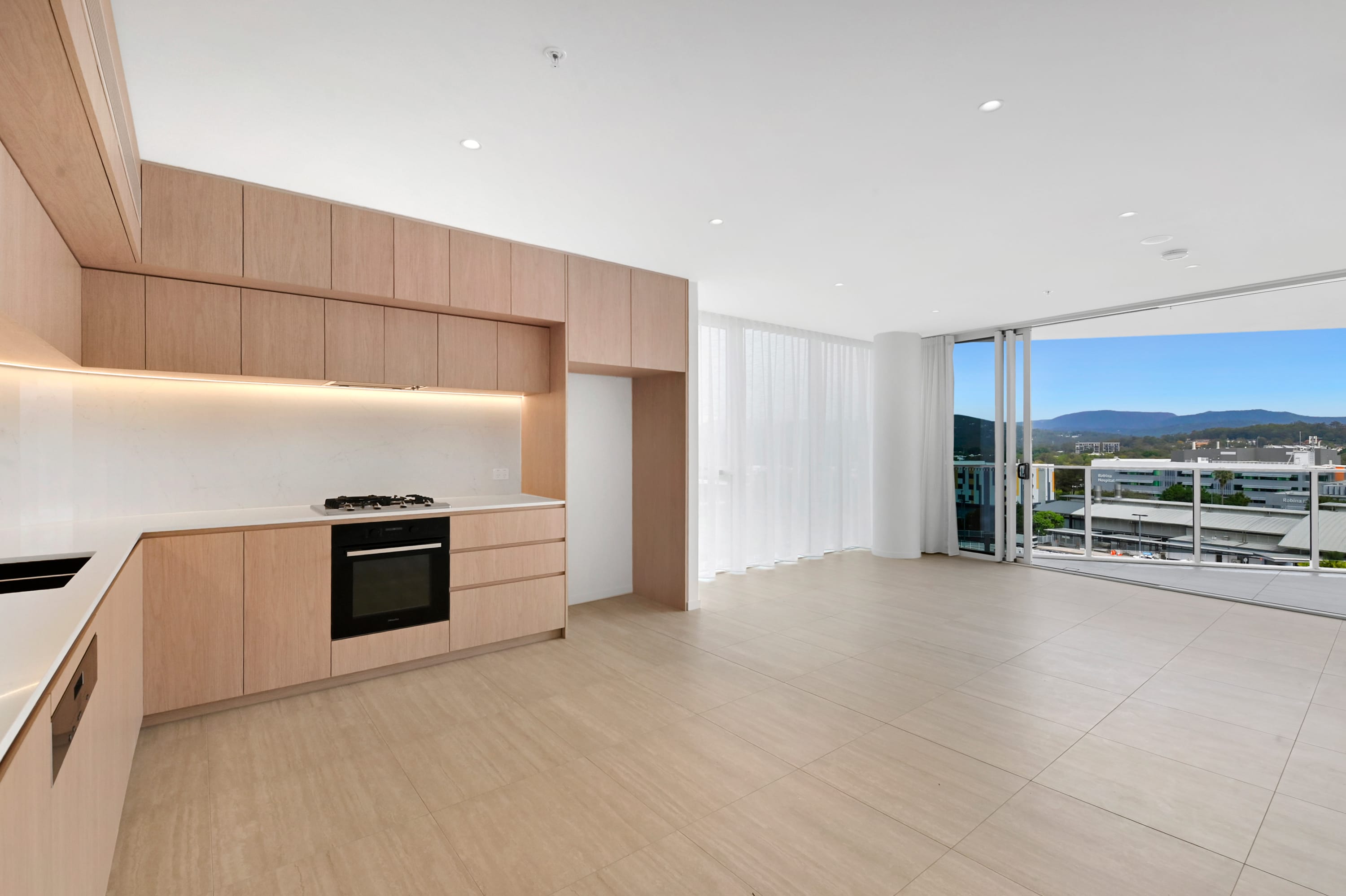 Apartment at 1908/116 Laver Dr, Robina - photo 2