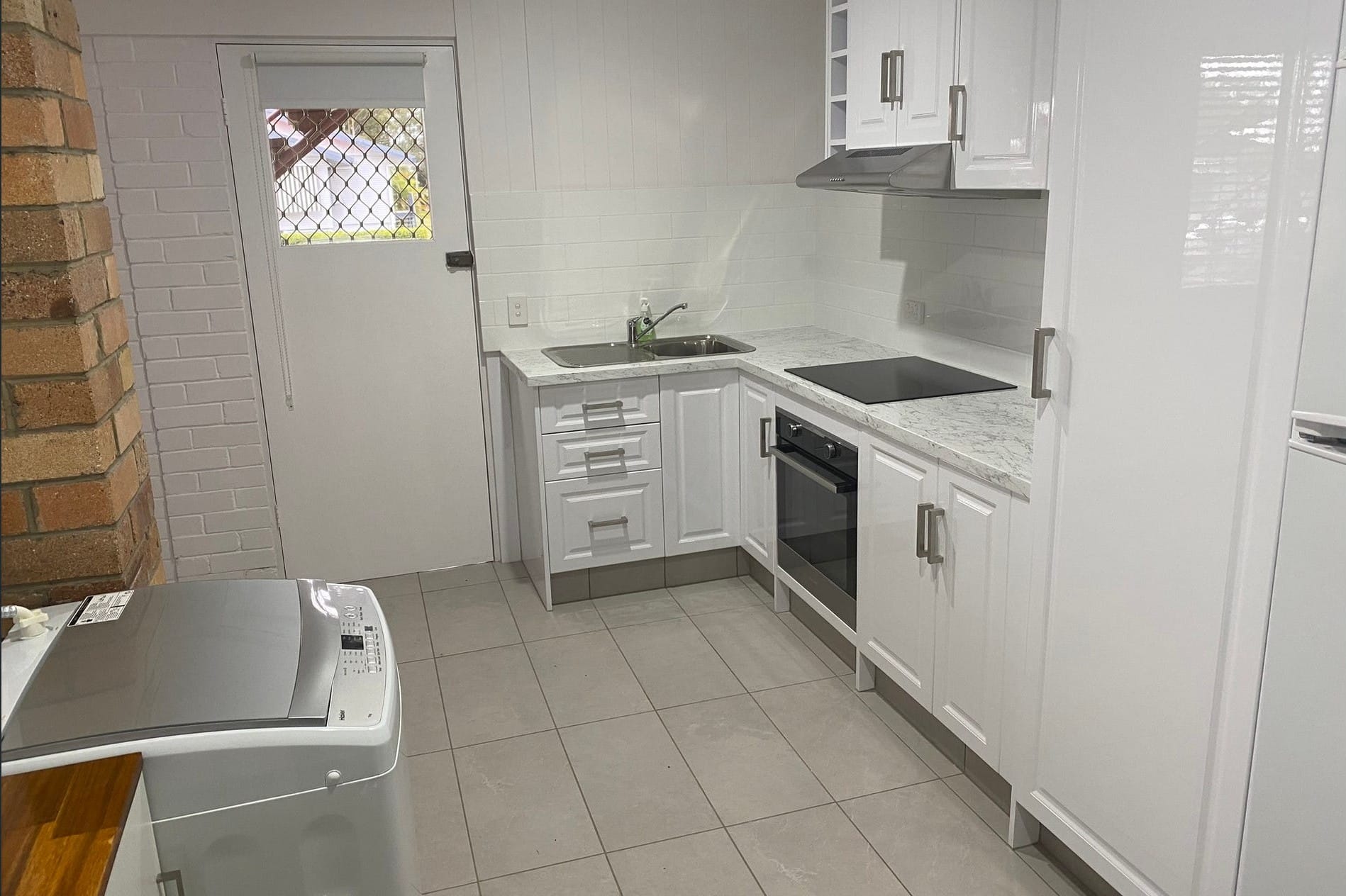Unit at 3/38 Miles St, Coolangatta - photo 2