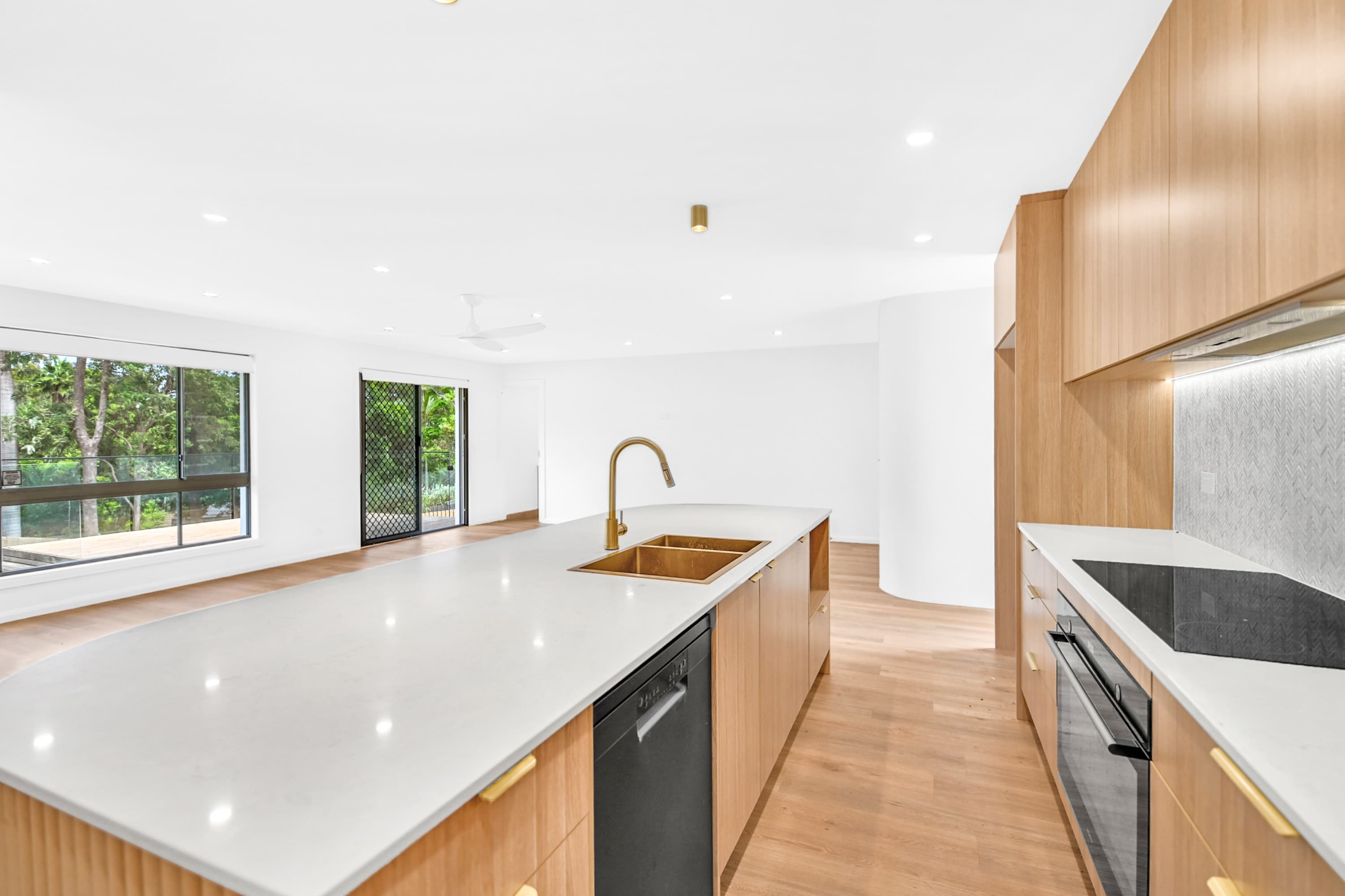 8 Jindivick St, Worongary photo