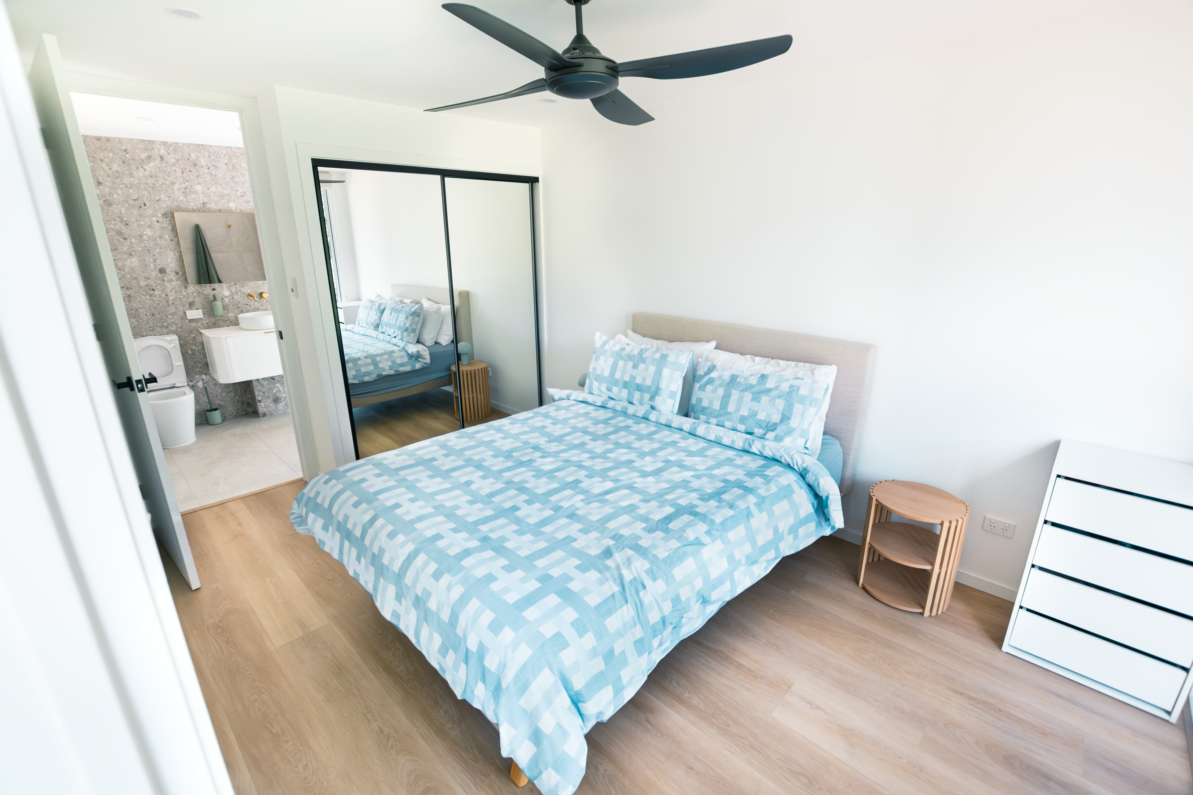 18-22 Gaw Terrace, Bonogin photo