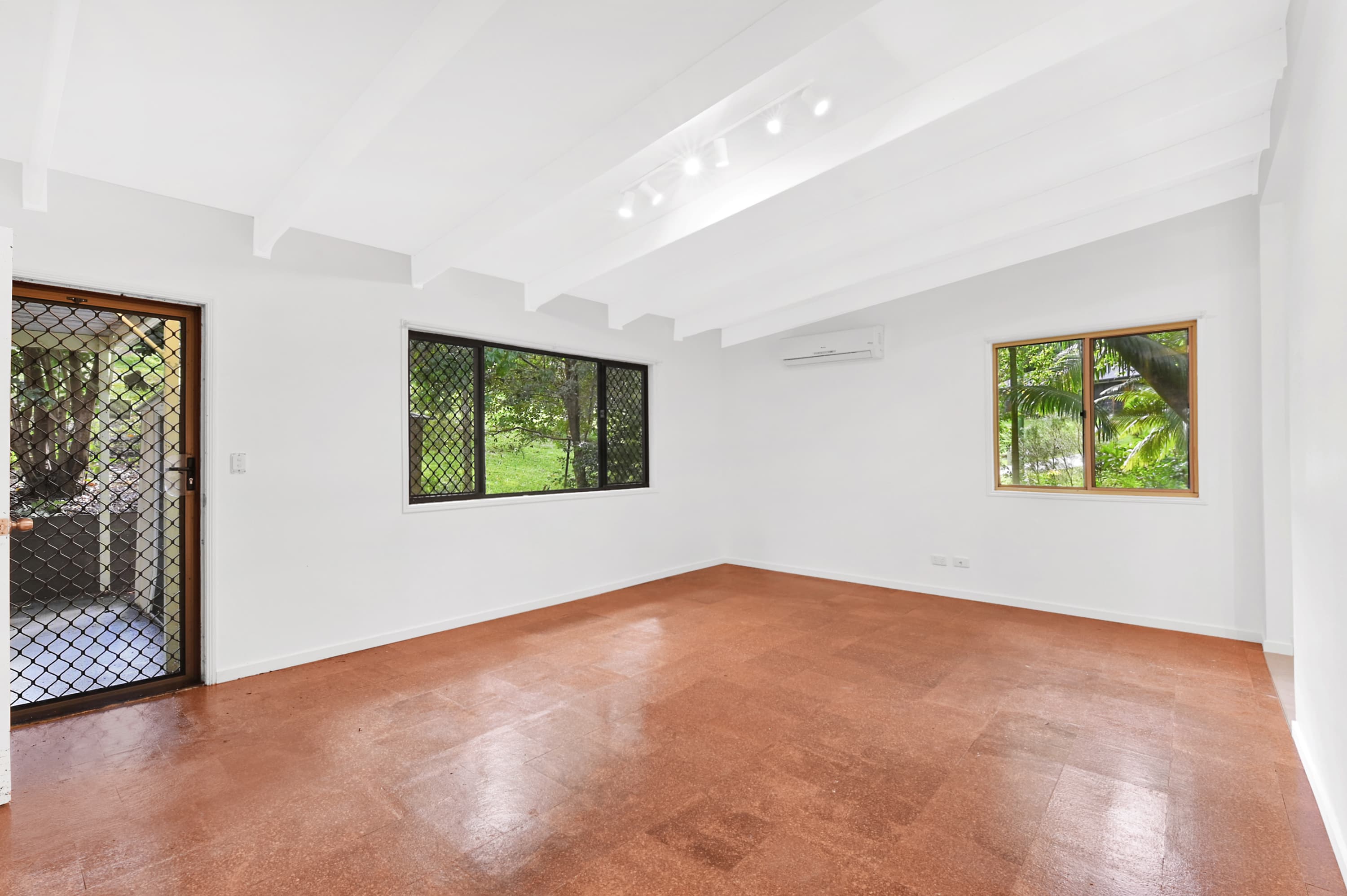 1A Lillee Ct, Currumbin Valley photo