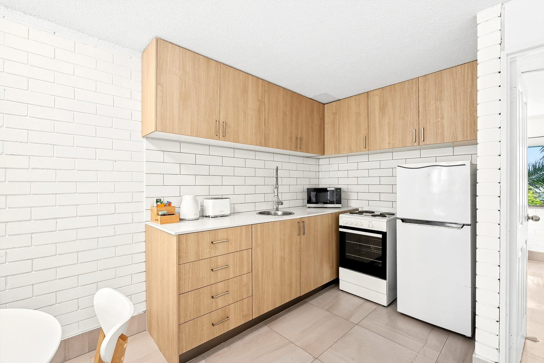 24 Trickett St, Surfers Paradise photo