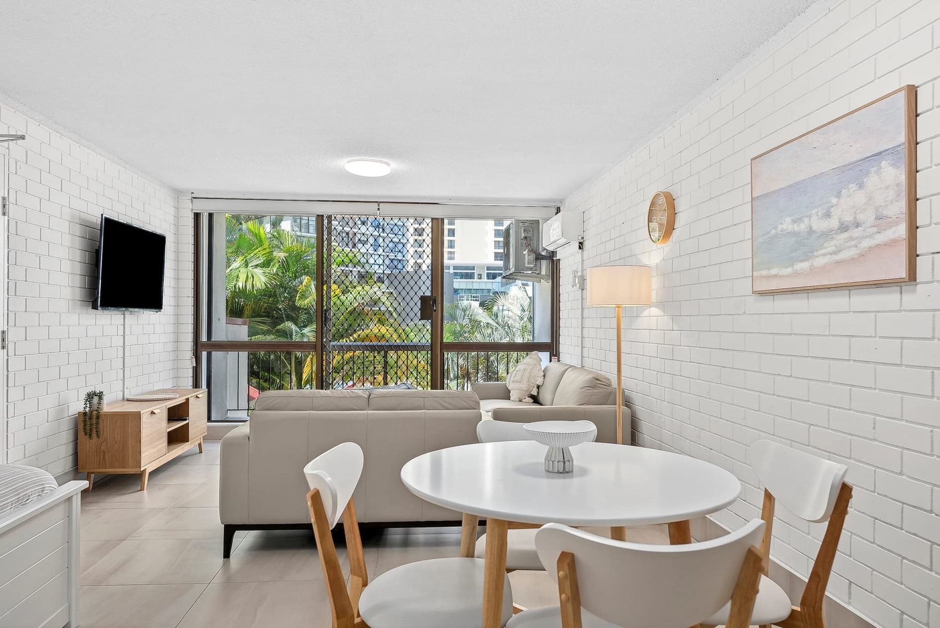 24 Trickett St, Surfers Paradise photo