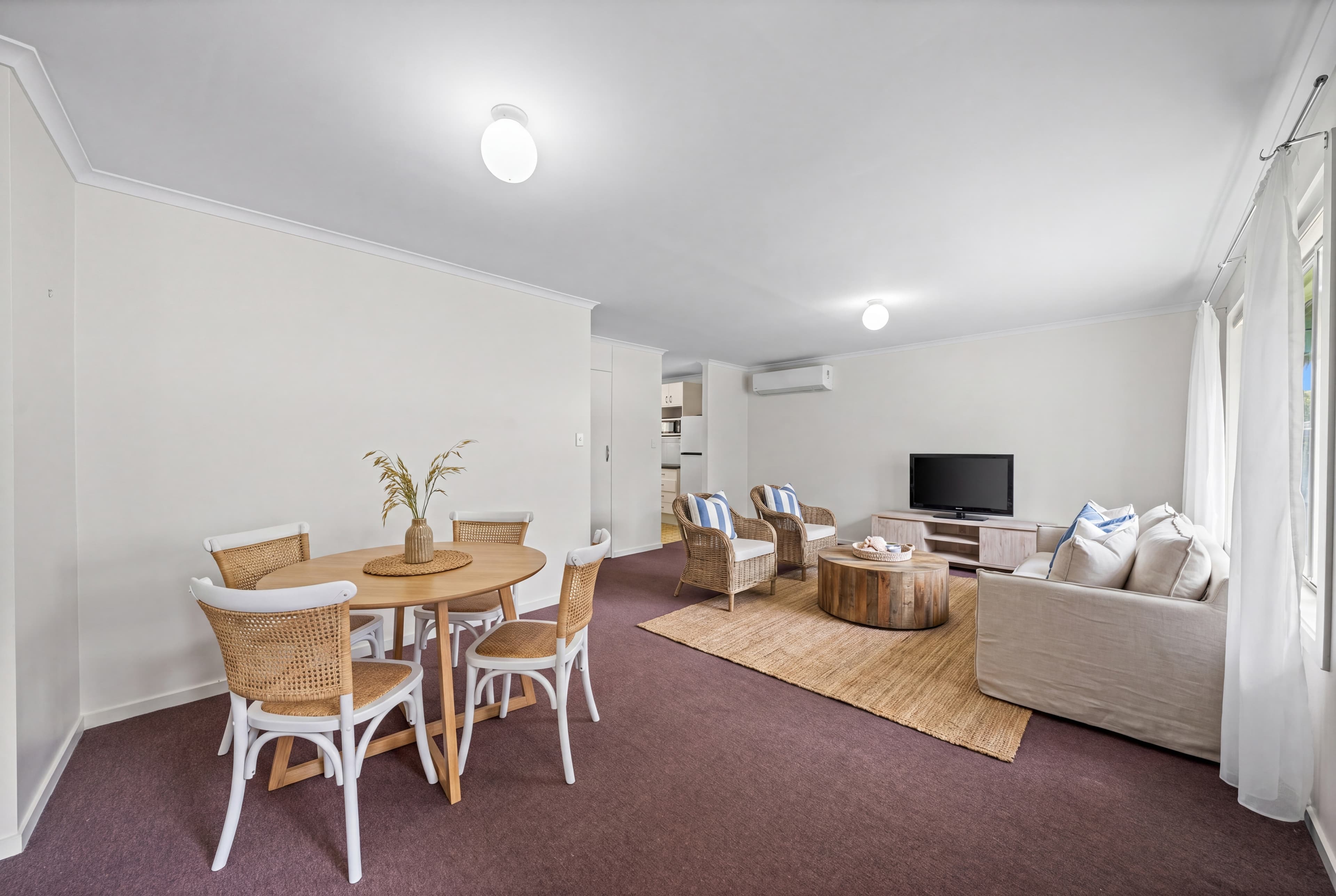 16A Miles St, Coolangatta photo