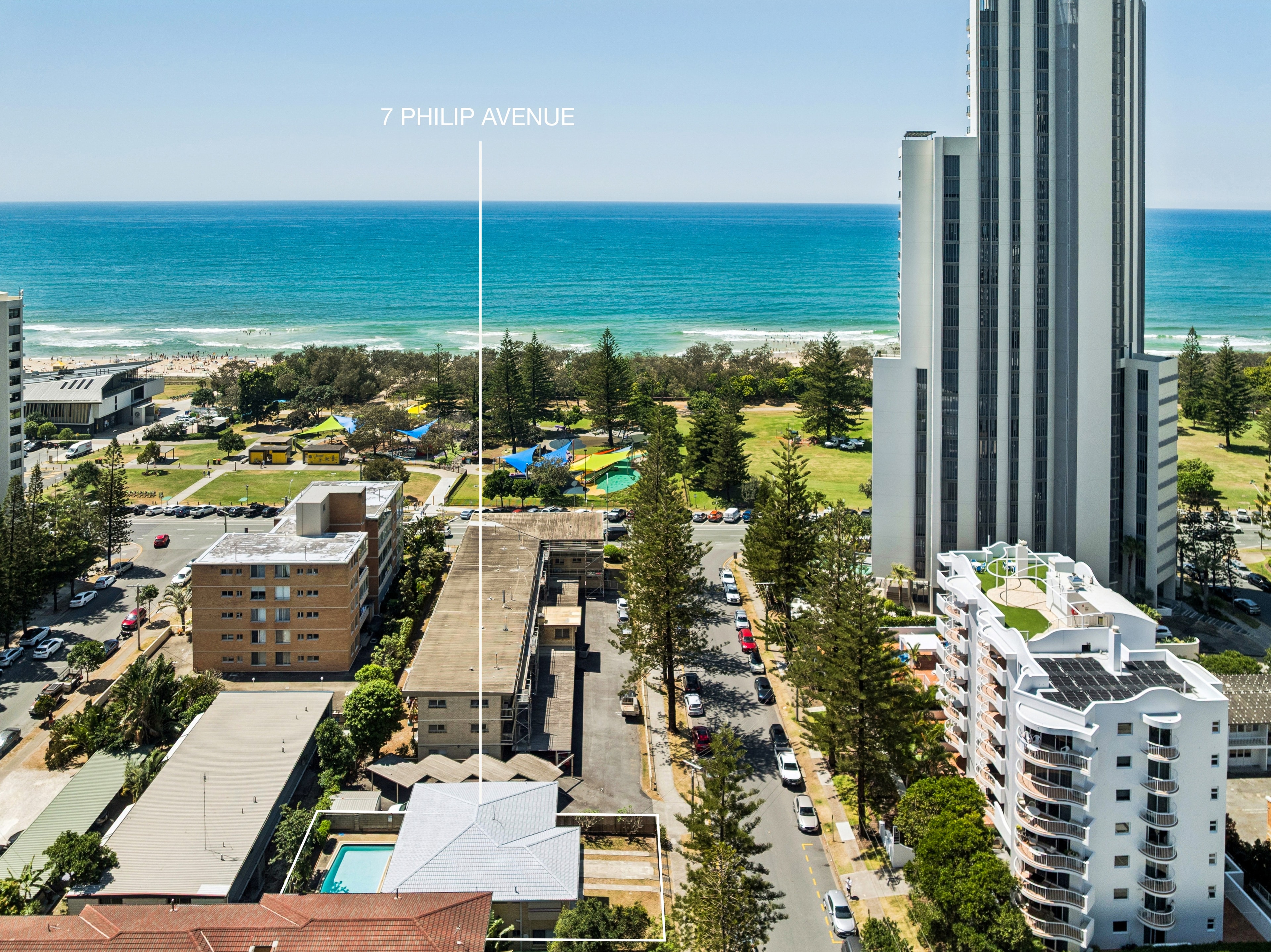 7 Philip Avenue Broadbeach QLD - property photo
