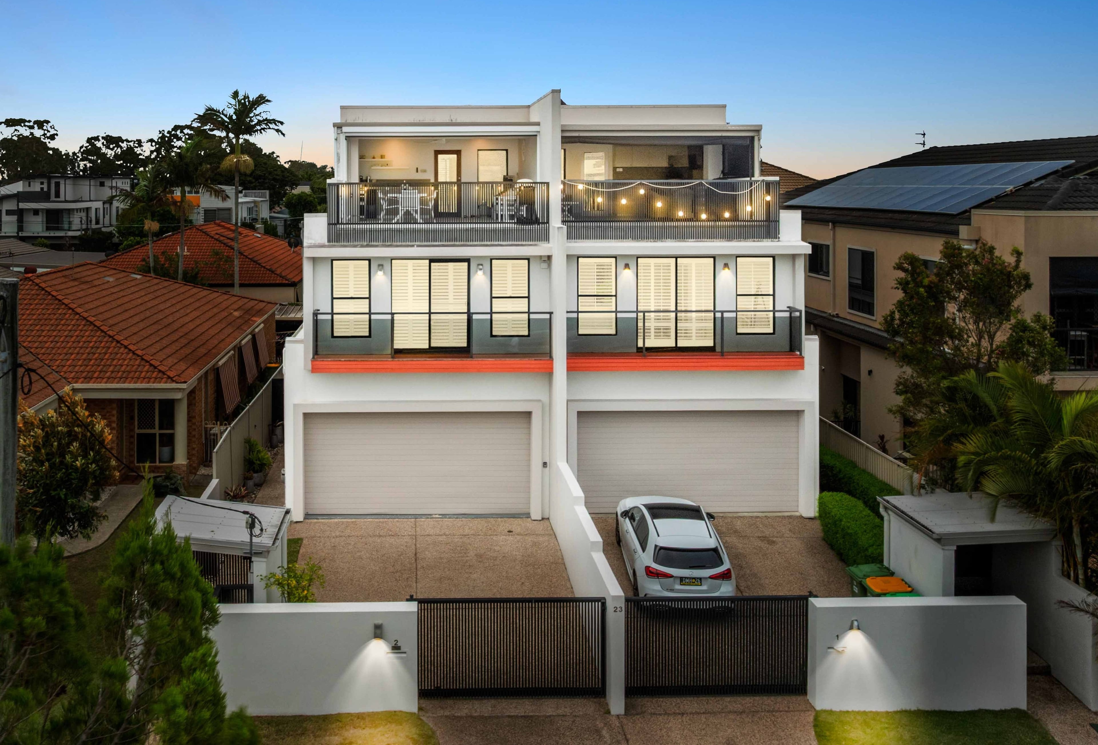 2/23 Abalone Avenue Paradise Point QLD - photo 2