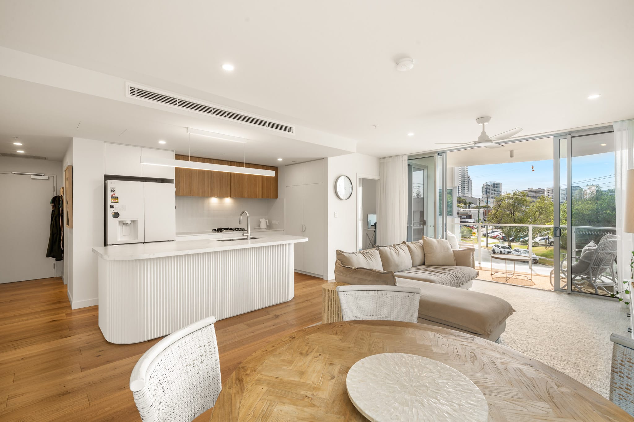 206 'Rhythm' 141 Musgrave Street Coolangatta QLD - photo 2