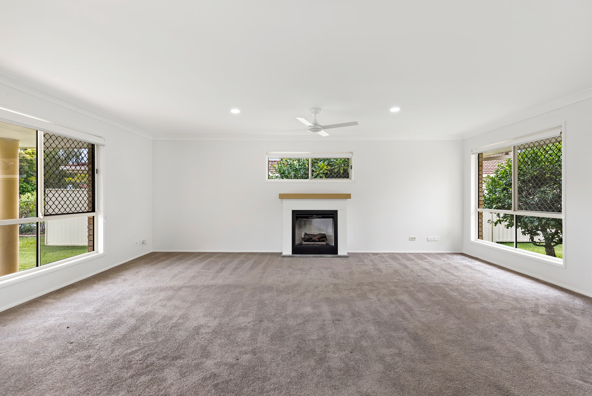 28 Casuarina Drive Elanora QLD - property photo