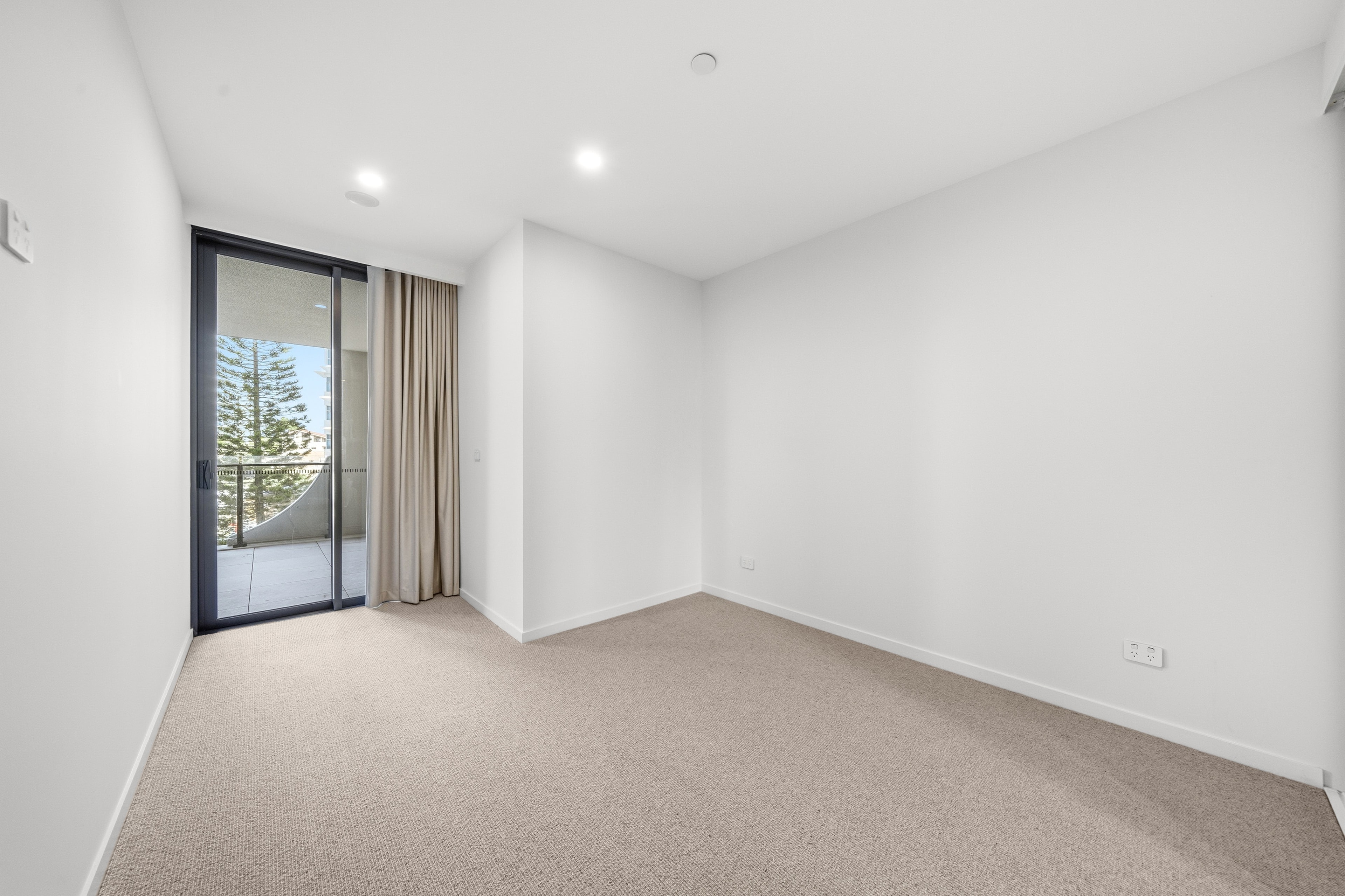 304 'Esprit' 217-227 Boundary Street Coolangatta QLD - property photo