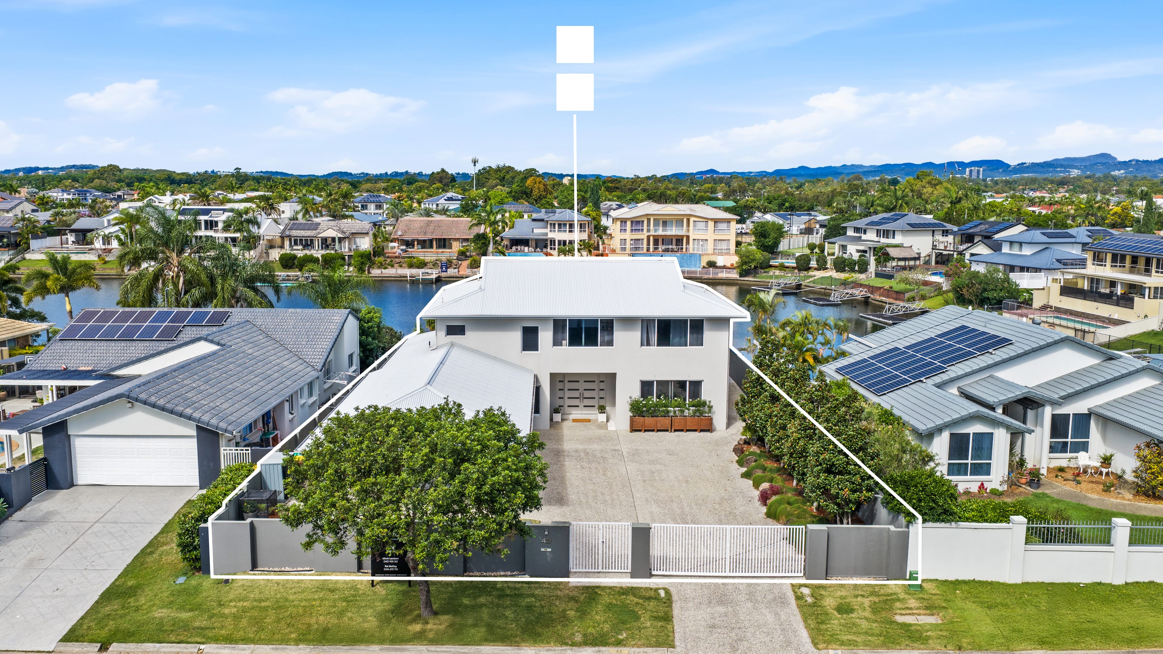 42 Barrier Reef Drive Mermaid Waters QLD