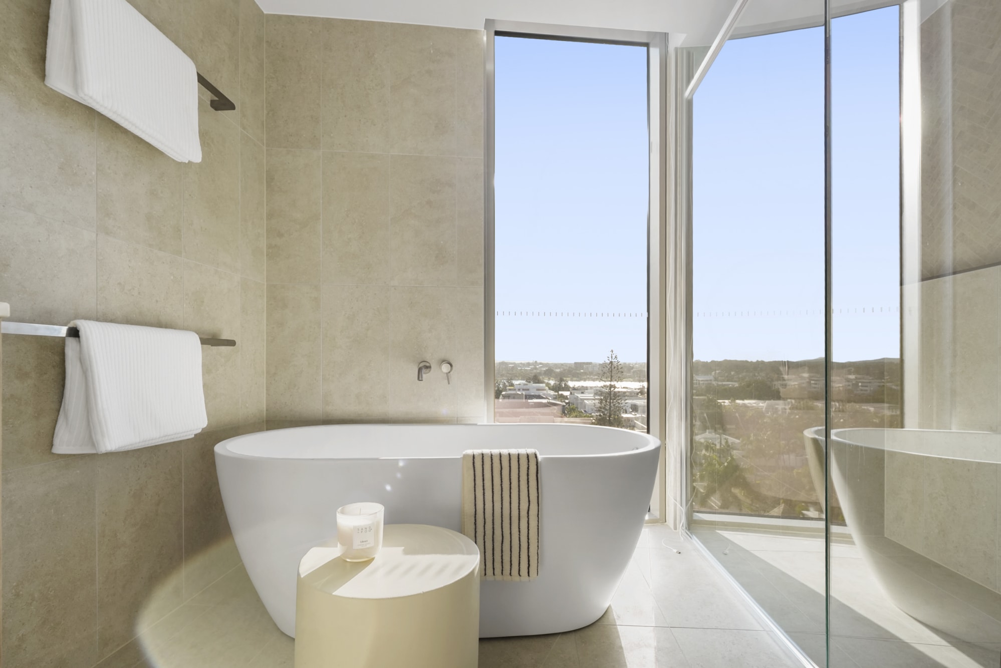 20602 'Lagoon' 11 Cronin Avenue Main Beach QLD - property photo