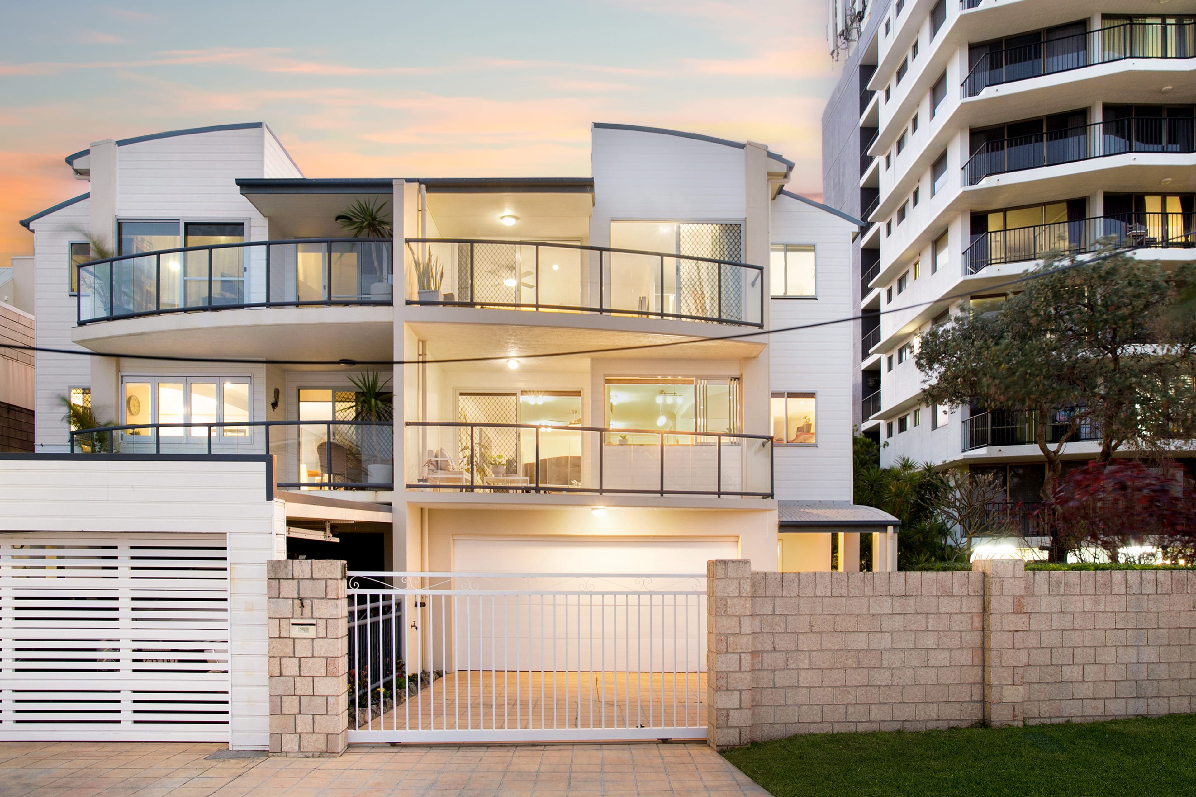 1/102 Jefferson Lane, Palm Beach QLD